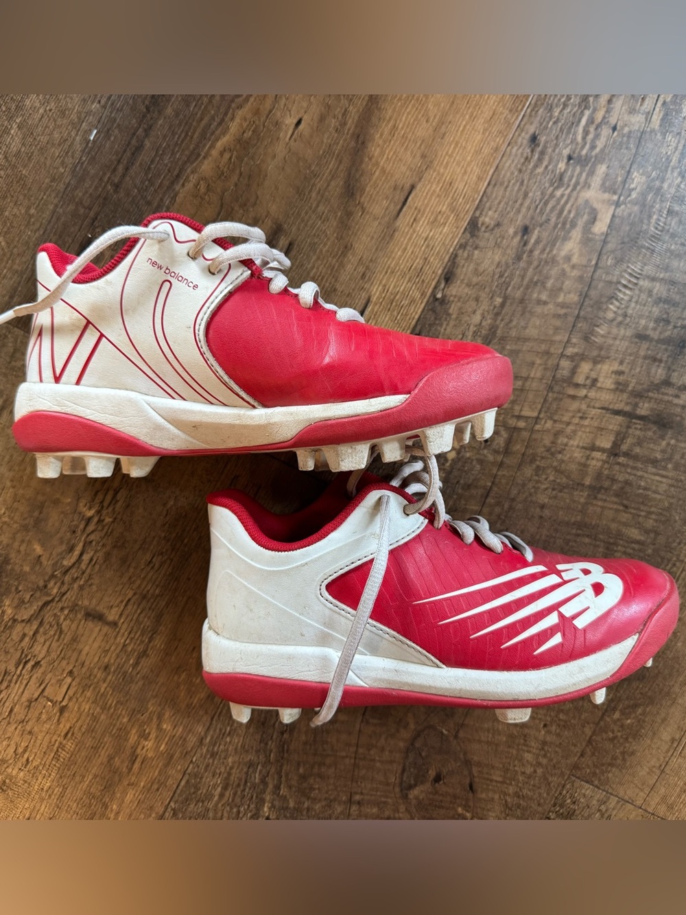 New Balance Kids Red and White Baseball Cleats
